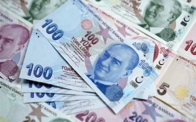 Καταρρέει η λίρα έναντι του ευρώ – Προς διάλυση η τουρκική οικονομία